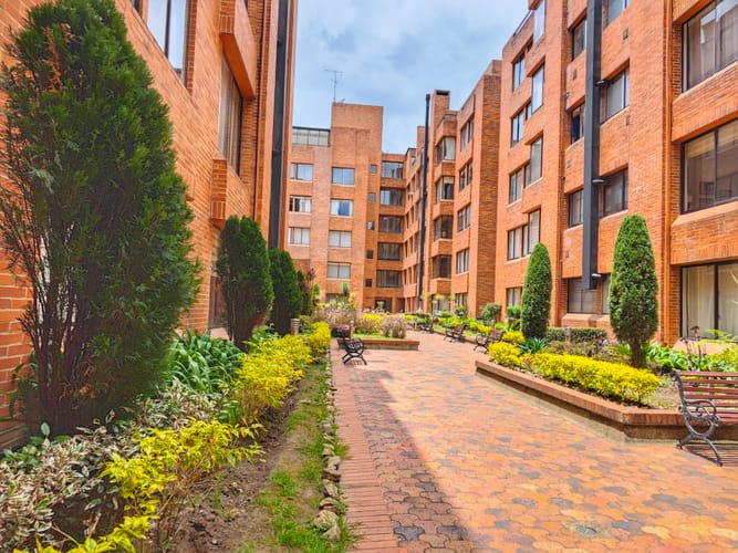 Apartamento de 3 alcobas en venta en Colina Campestre, Bogotá, 103 m² · foto 19 de 20