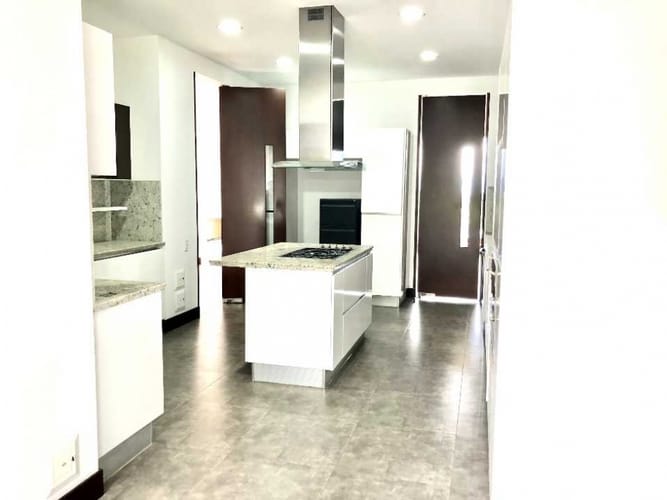Apartamento de 4 alcobas en venta en Cerros De Suba, Bogotá, 324 m² · foto 7 de 24