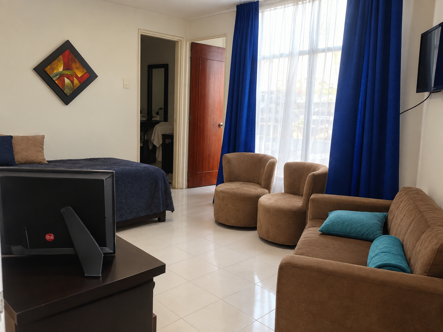 Casa en venta en Engativá, Bogotá · foto 3 de 17