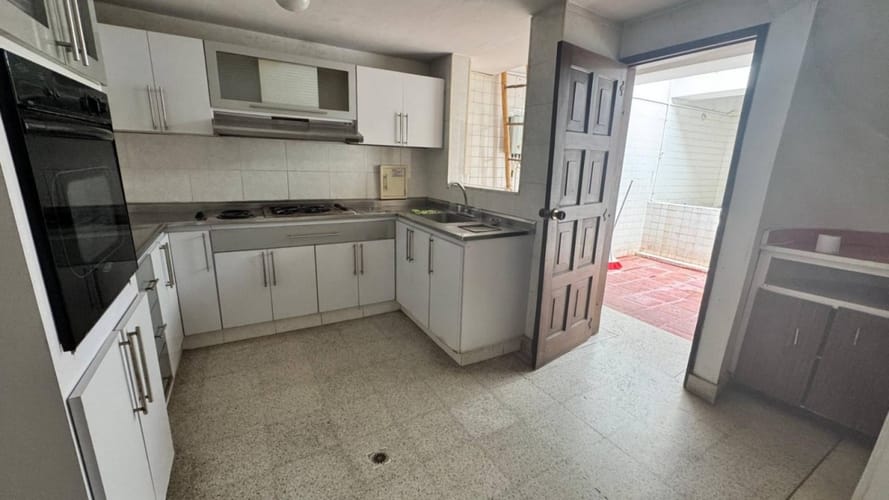 Casa en venta en Altico, Neiva, 310 m² · foto 6 de 12