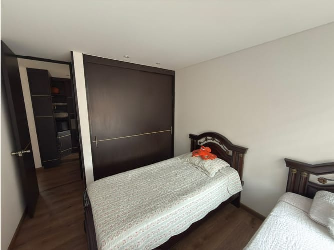 Apartamento de 3 alcobas en venta en Ciudad Salitre Oriental, Bogotá, 112 m² · foto 6 de 11
