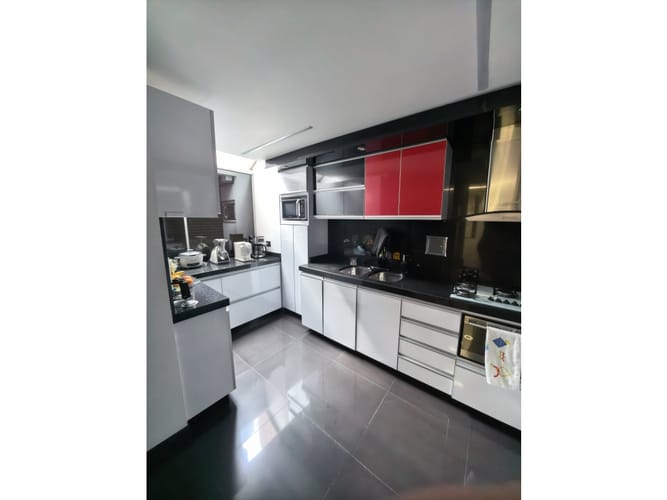 Casa de 2 alcobas en venta en La Floresta, Bogotá, 268 m² · foto 12 de 24