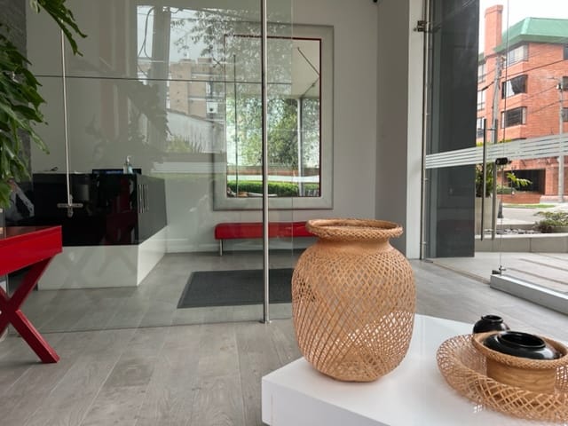 Apartamento de 3 alcobas en venta en Santa Barbara, Bogotá, 180 m² · foto 2 de 14