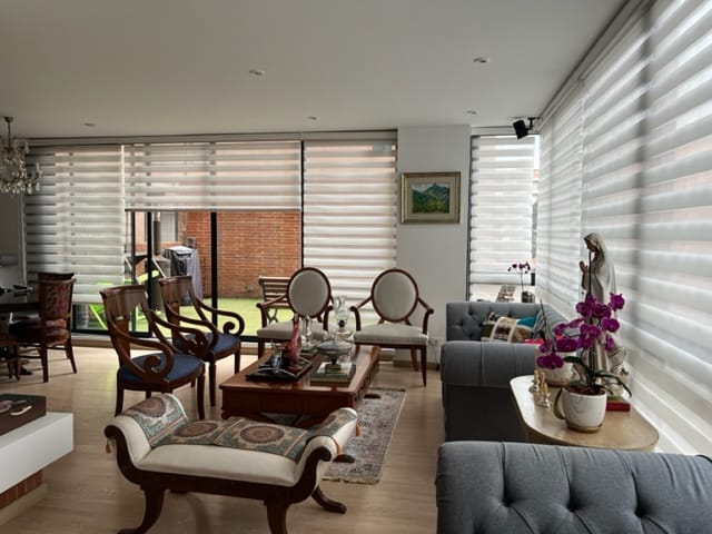 Apartamento de 3 alcobas en venta en Santa Barbara, Bogotá, 180 m² · foto 4 de 14