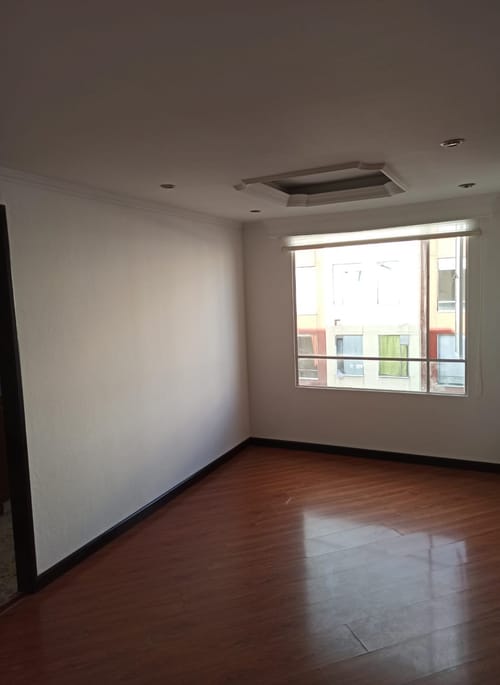 Apartamento de 3 alcobas en arriendo en Ciudad Alsacia, Bogotá, 44 m² · foto 3 de 19