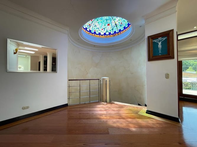Casa de 4 alcobas en venta en Santa Ana Oriental, Bogotá, 620 m² · foto 5 de 24