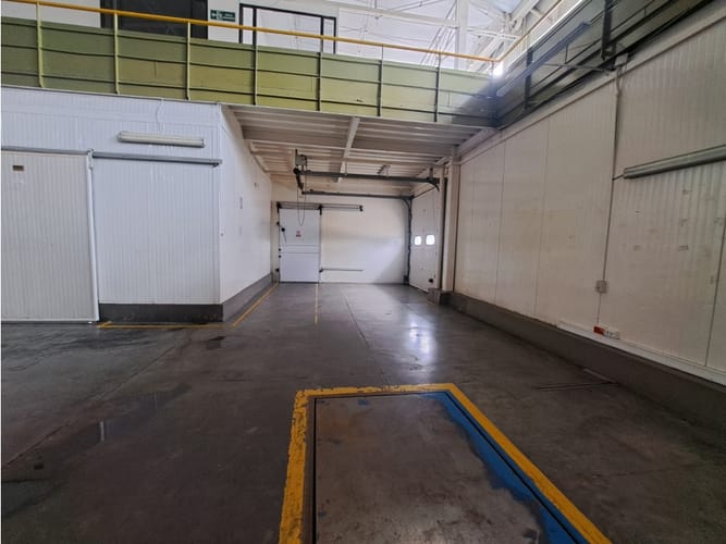 Bodega en arriendo en Siberia, Cota, 2384 m² · foto 3 de 23