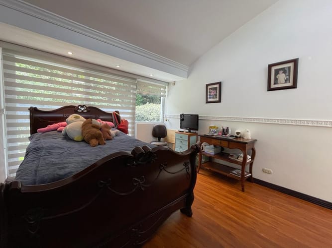Casa de 4 alcobas en venta en Santa Ana Oriental, Bogotá, 620 m² · foto 10 de 24