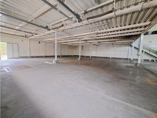 Bodega en arriendo en Siberia, Cota, 2384 m² · foto 6 de 23