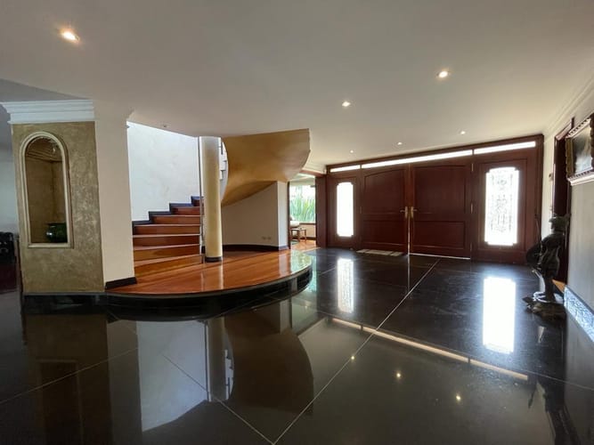 Casa de 4 alcobas en venta en Santa Ana Oriental, Bogotá, 620 m² · foto 14 de 24