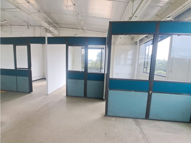 Bodega en arriendo en Siberia, Cota, 2384 m² · foto 14 de 23