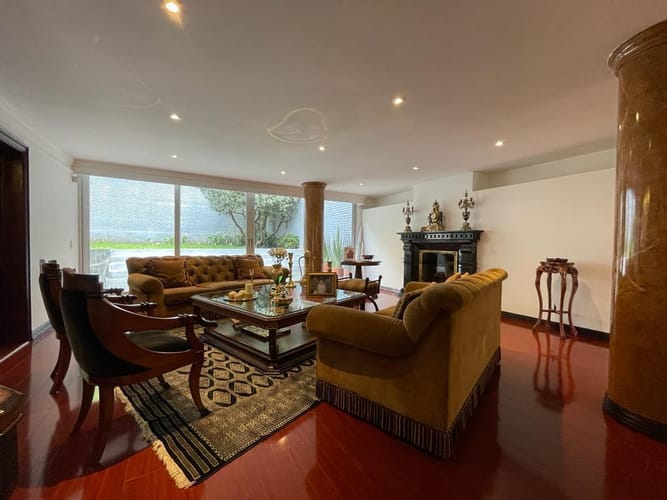 Casa de 4 alcobas en venta en Santa Ana Oriental, Bogotá, 620 m² · foto 22 de 24