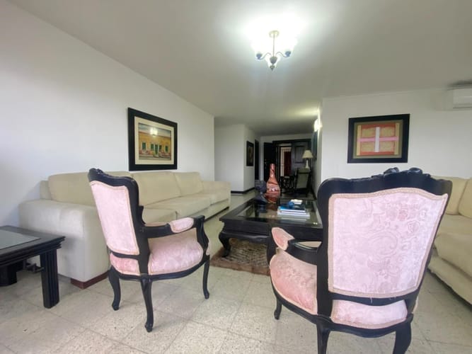 Apartamento de 3 alcobas en venta en Altos Del Prado, Barranquilla, 200 m² · foto 3 de 12