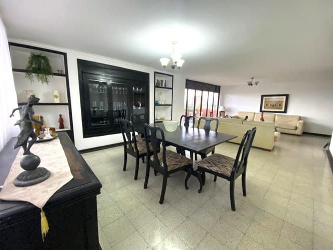 Apartamento de 3 alcobas en venta en Altos Del Prado, Barranquilla, 200 m² · foto 7 de 12