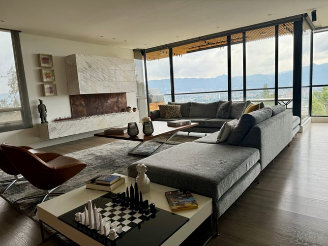 Apartamento de 3 alcobas en venta en Cerros De Suba, Bogotá, 223 m² · foto 6 de 12
