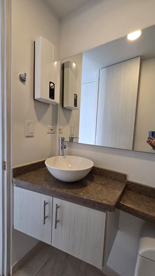 Apartaestudio en venta en Cedritos, Bogotá, 32 m² · foto 2 de 5