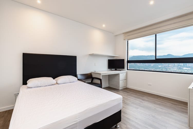 Apartamento de 3 alcobas en venta en El Poblado, Medellín, 103 m² · foto 7 de 24