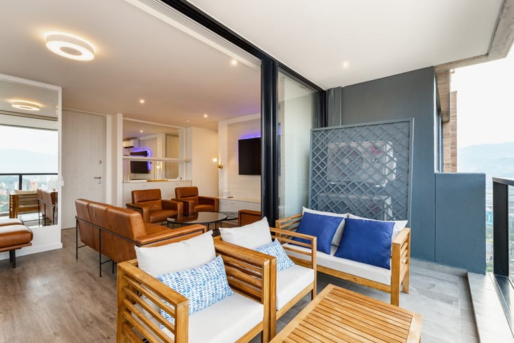 Apartamento de 3 alcobas en venta en El Poblado, Medellín, 103 m² · foto 18 de 24