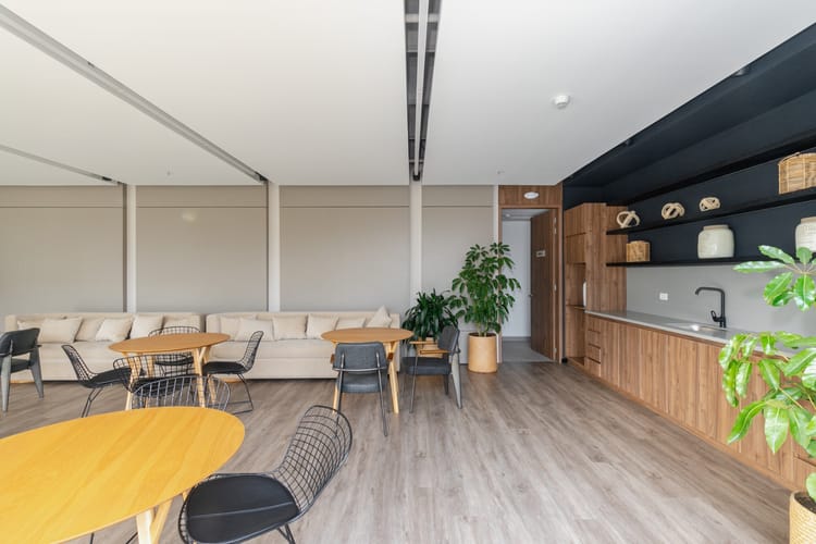 Apartamento de 3 alcobas en venta en El Poblado, Medellín, 103 m² · foto 19 de 24