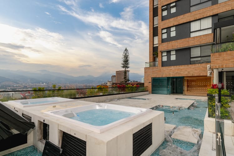 Apartamento de 3 alcobas en venta en El Poblado, Medellín, 103 m² · foto 21 de 24
