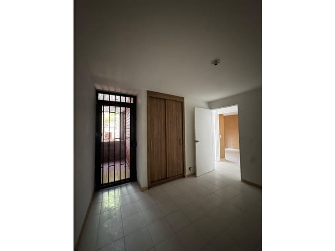 Apartamento de 3 alcobas en arriendo en San Juan Bautista, Itagüí, 110 m² · foto 2 de 15