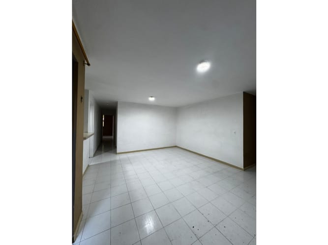 Apartamento de 3 alcobas en arriendo en San Juan Bautista, Itagüí, 110 m² · foto 8 de 15