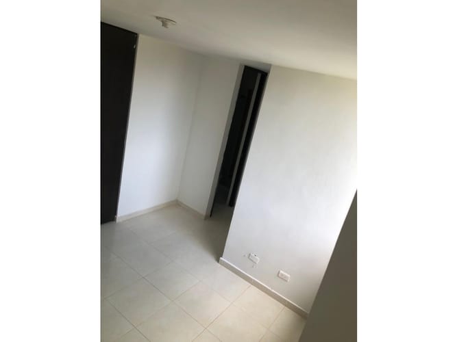 Apartamento de 3 alcobas en venta en El Salado, Ibagué, 58 m² · foto 4 de 9