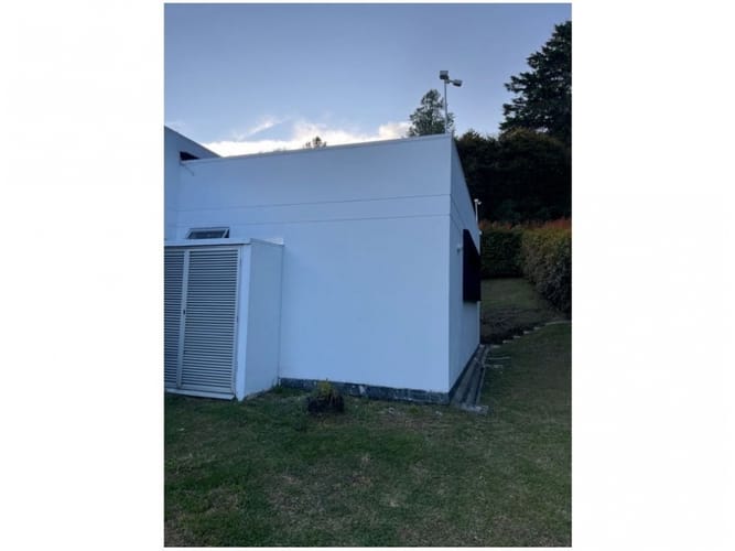 Casa de 5 alcobas en venta en Los Balsos, Envigado, 488 m² · foto 2 de 18