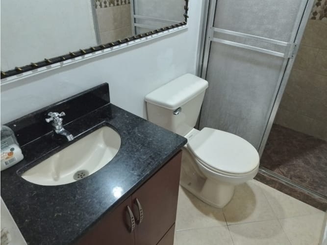 Apartamento de 2 alcobas en arriendo en Villanueva, Medellín, 55 m² · foto 8 de 9