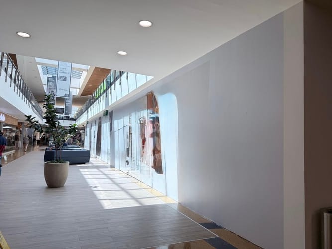Local en venta en El Poblado, Medellín, 45 m² · foto 3 de 6