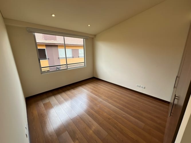 Casa de 4 alcobas en venta en Chuntame, Cajicá, 260 m² · foto 18 de 24