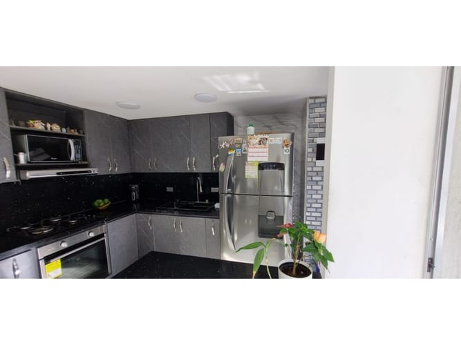 Apartamento de 3 alcobas en venta en Centro, Bello, 65 m² · foto 4 de 23