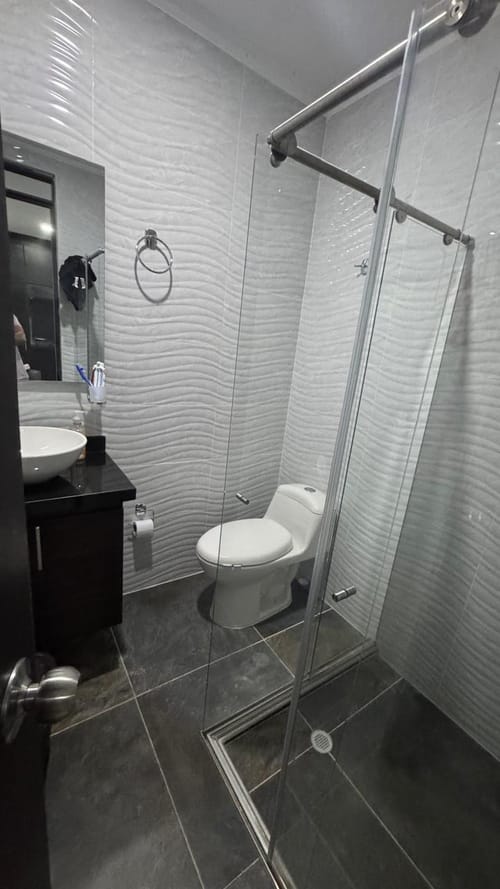 Casa de 5 alcobas en venta en Girardot, Girardot, 310 m² · foto 12 de 24