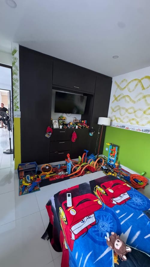Casa de 5 alcobas en venta en Girardot, Girardot, 310 m² · foto 18 de 24