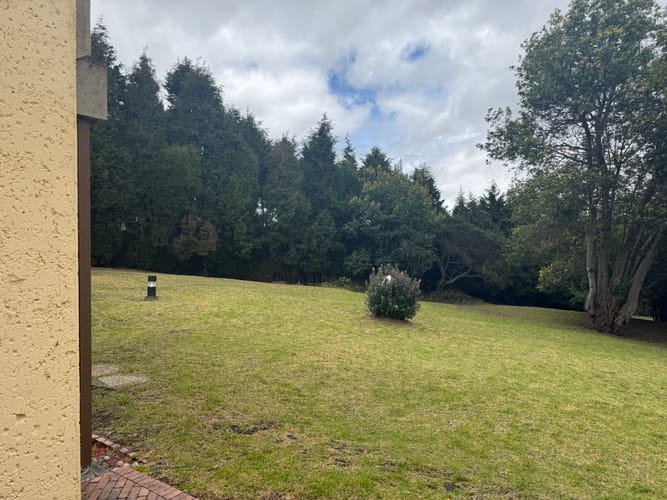Casa de 5 alcobas en venta en Sindamanoy, Chía, 350 m² · foto 3 de 5
