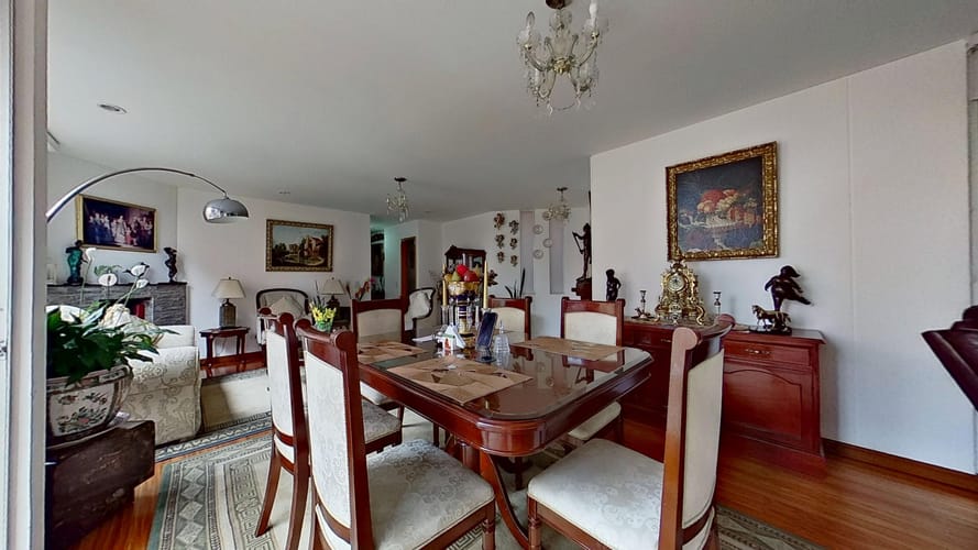 Apartamento en venta en Santa Barbara, Bogotá · foto 2 de 23