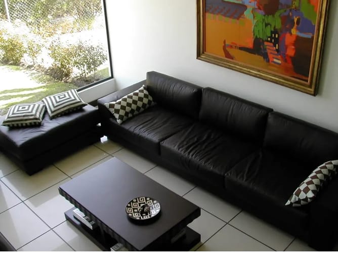Casa de 3 alcobas en venta en Bosques Del Marques, Bogotá, 262 m² · foto 2 de 5