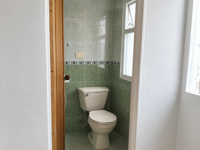 Casa de 5 alcobas en venta en Santa Barbara, Bogotá, 246 m² · foto 5 de 11