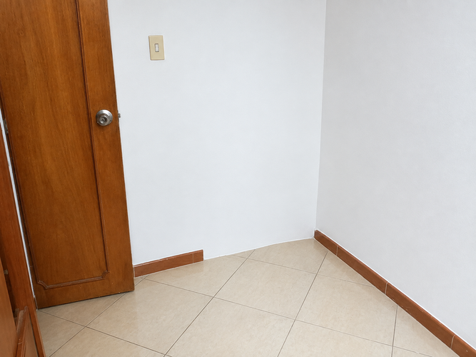 Casa de 5 alcobas en venta en Santa Barbara, Bogotá, 246 m² · foto 8 de 11