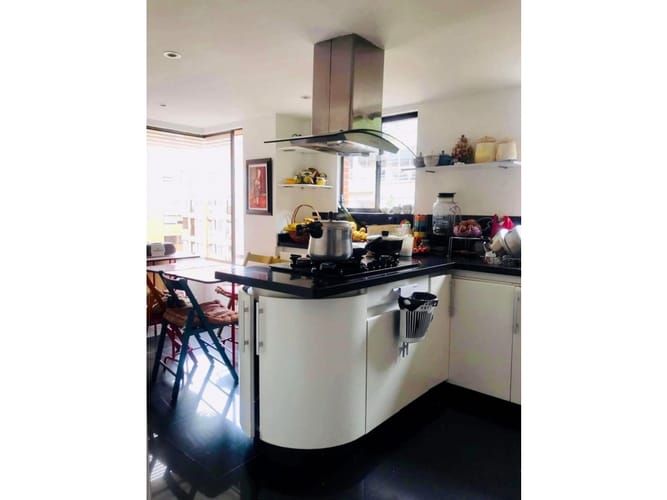 Apartamento de 3 alcobas en venta en La Calleja, Bogotá, 220 m² · foto 4 de 12