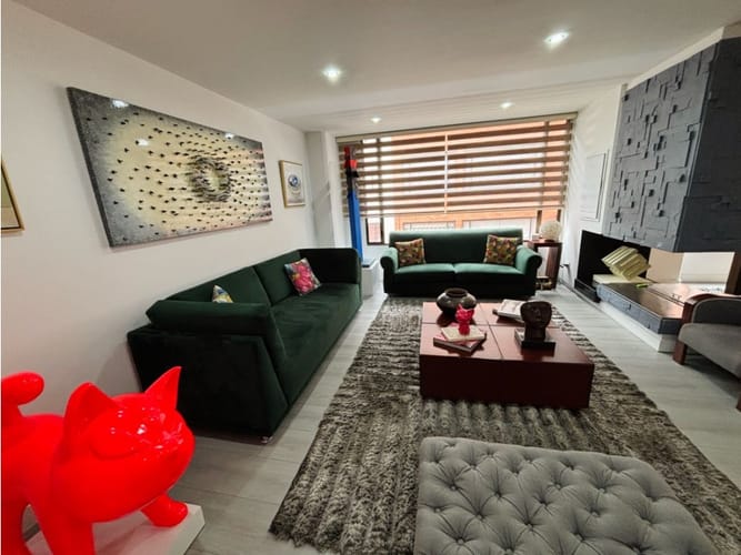 Apartamento de 3 alcobas en venta en Santa Barbara, Bogotá, 143 m² · foto 3 de 16