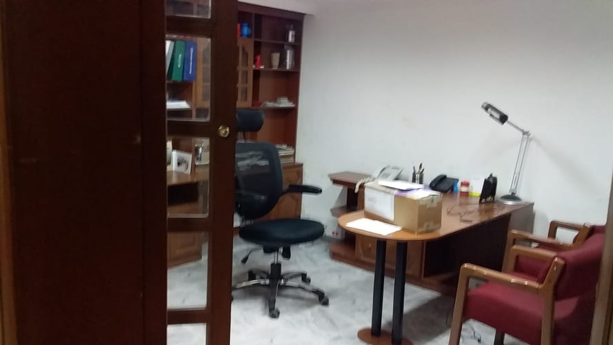Casa de 6 alcobas en venta en Cedritos, Bogotá, 400 m² · foto 9 de 20