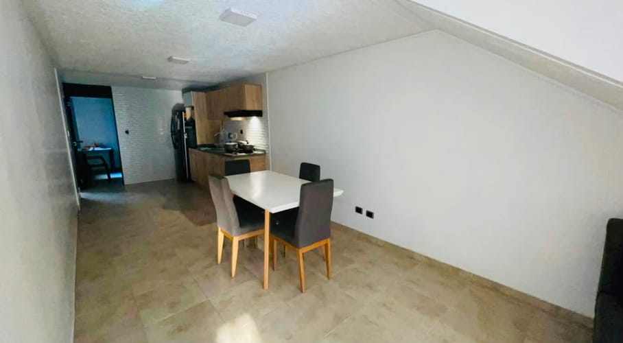 Casa de 4 alcobas en venta en San Francisco, Bucaramanga, 175 m² · foto 2 de 9