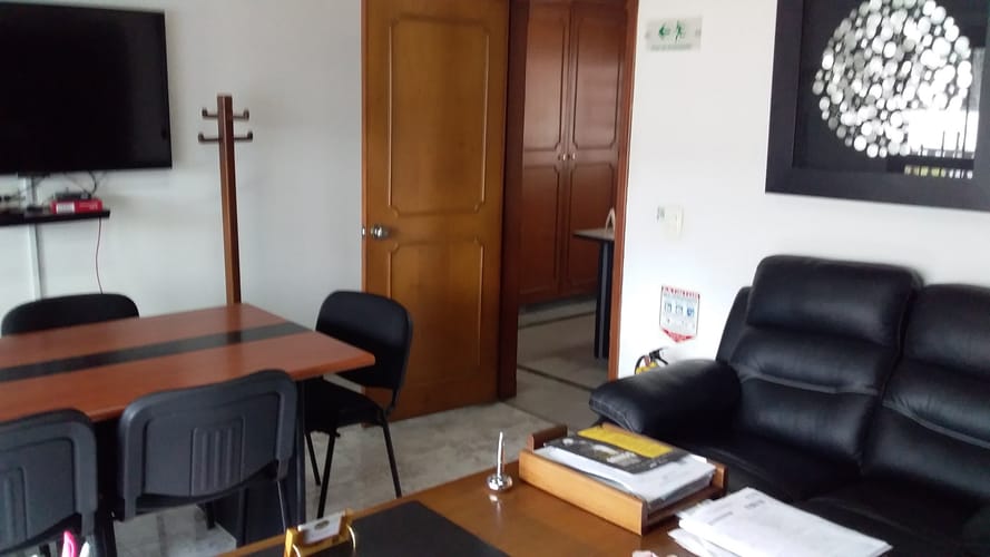 Casa de 6 alcobas en venta en Cedritos, Bogotá, 400 m² · foto 18 de 20
