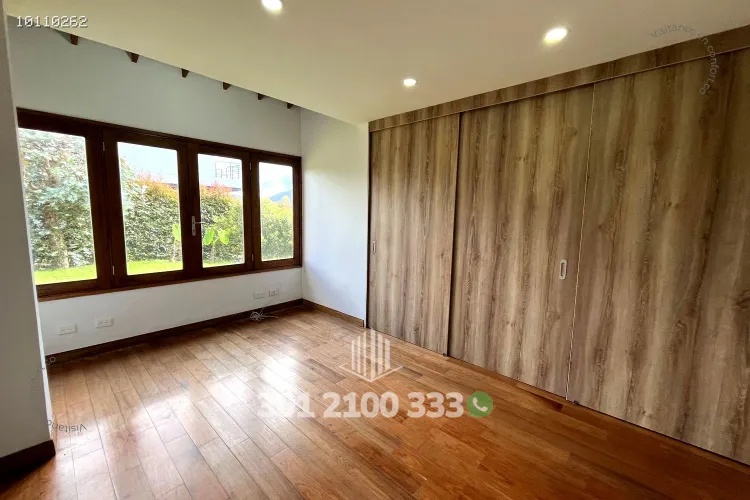 Casa de 3 alcobas en venta en Loma Del Escobero, El Retiro, 210 m² · foto 9 de 24