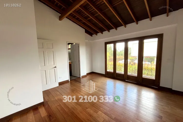 Casa de 3 alcobas en venta en Loma Del Escobero, El Retiro, 210 m² · foto 13 de 24