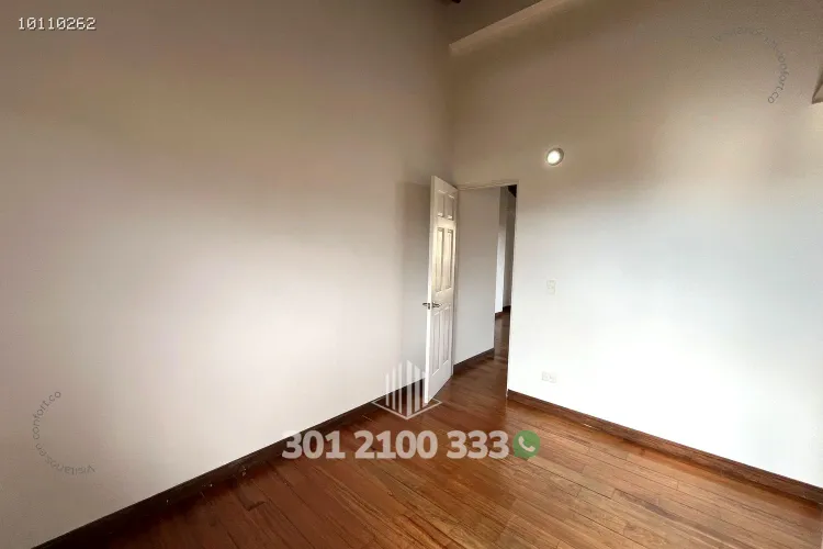 Casa de 3 alcobas en venta en Loma Del Escobero, El Retiro, 210 m² · foto 17 de 24