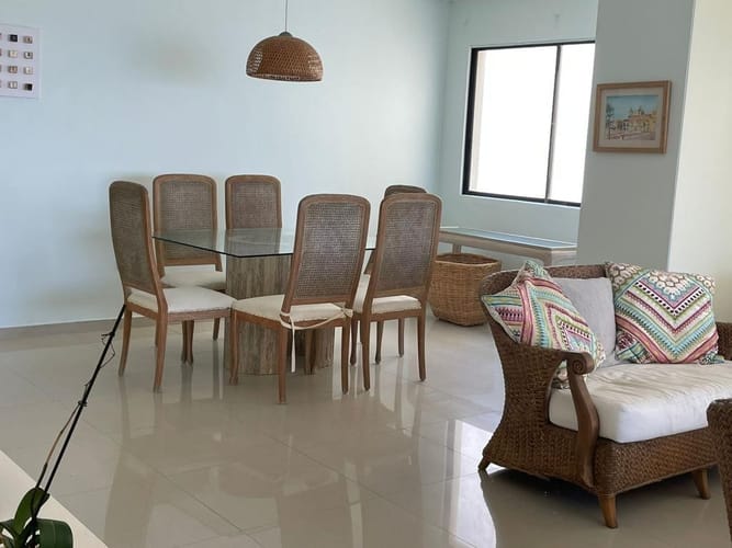 Apartamento de 3 alcobas en venta en Bocagrande, Cartagena, 144 m² · foto 2 de 15