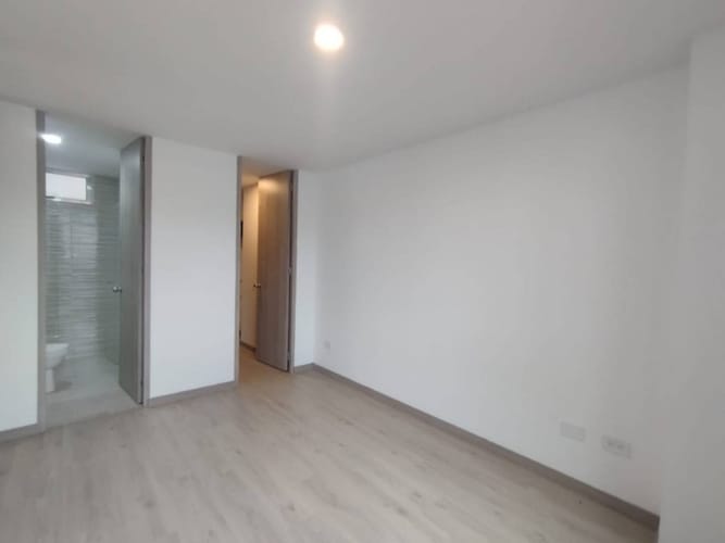 Apartamento de 3 alcobas en arriendo en Simon Bolivar, Itagüí, 83 m² · foto 11 de 24