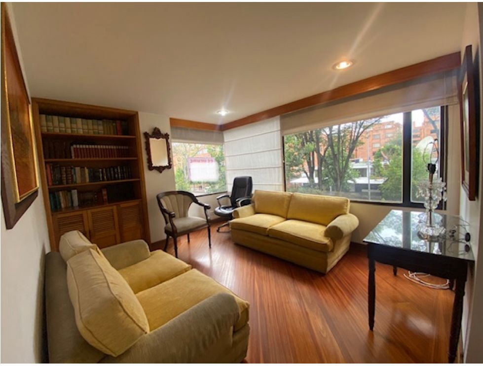 Apartamento en venta en Chico Norte, Bogotá · foto 3 de 16